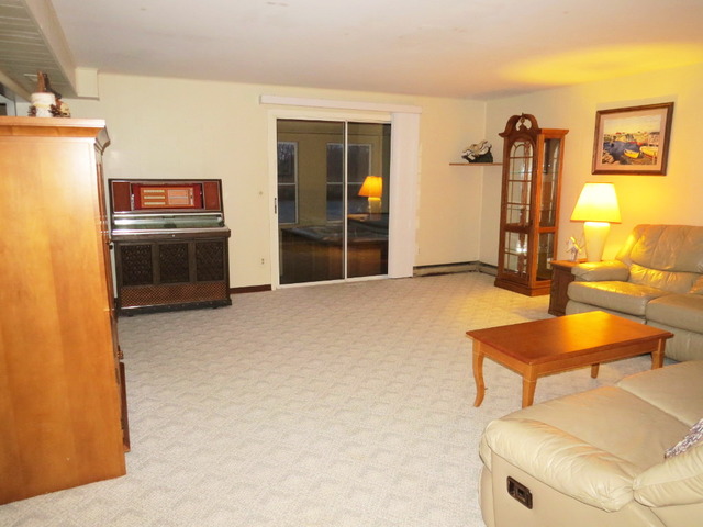 607 Kingston Blvd, Mchenry, IL 60050 photo 19