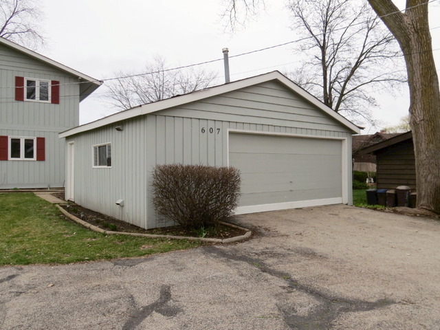 607 Kingston Blvd, Mchenry, IL 60050 photo 7