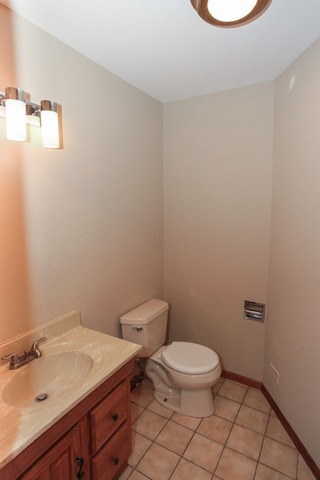 525 Russell St, Wheeling, IL 60090 photo 15
