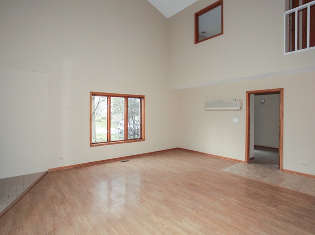 525 Russell St, Wheeling, IL 60090 photo 5