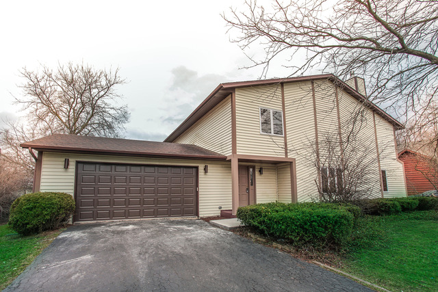 525 Russell St, Wheeling, IL 60090 photo 1