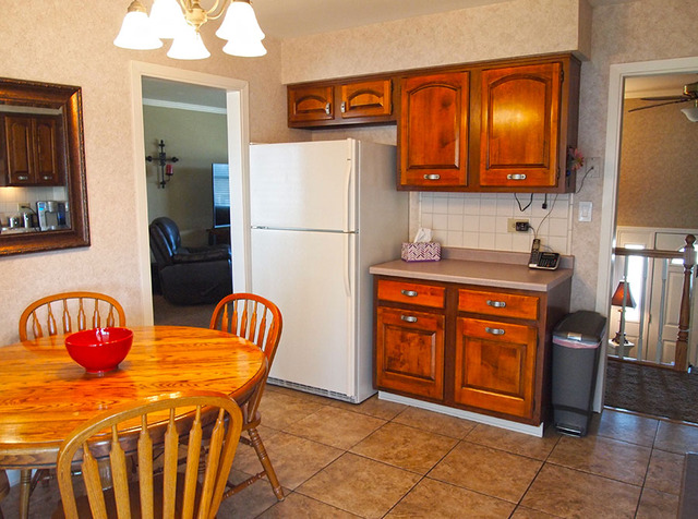 1112 W Sturbridge Dr, Hoffman Estates, IL 60192 photo 8