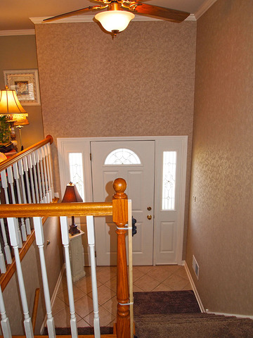 1112 W Sturbridge Dr, Hoffman Estates, IL 60192 photo 2
