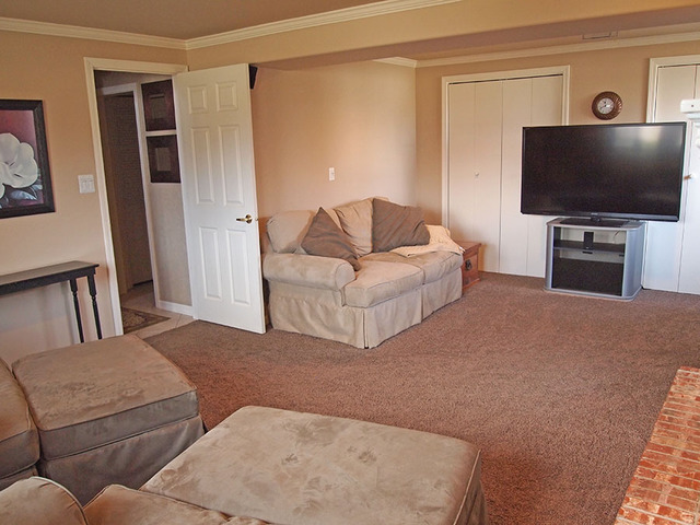 1112 W Sturbridge Dr, Hoffman Estates, IL 60192 photo 16