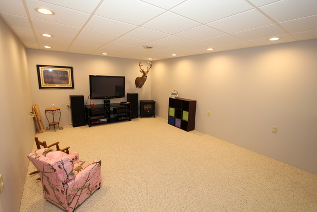 249 E 6th St, Herscher, IL 60941 photo 16