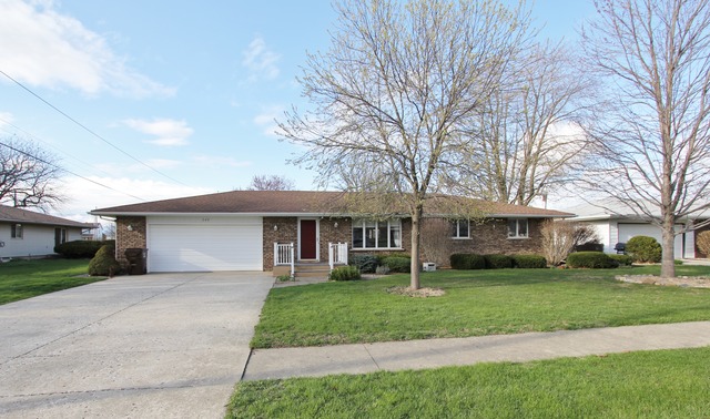 249 E 6th St, Herscher, IL 60941 photo 1