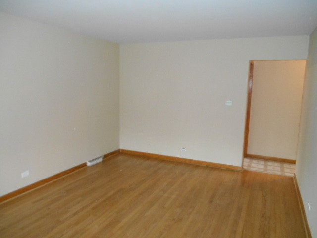 5329 S Millard Ave, Chicago, IL 60632 photo 3
