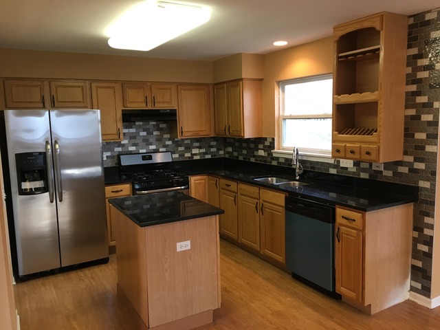 11660 Cape Cod Ln, Huntley, IL 60142 photo 5