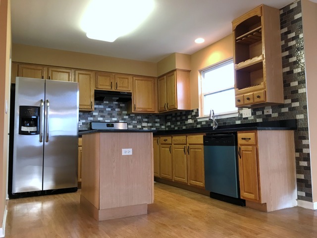 11660 Cape Cod Ln, Huntley, IL 60142 photo 4