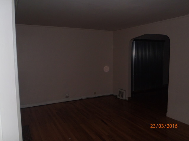 9035 S Merrill Ave, Chicago, IL 60617 photo 6