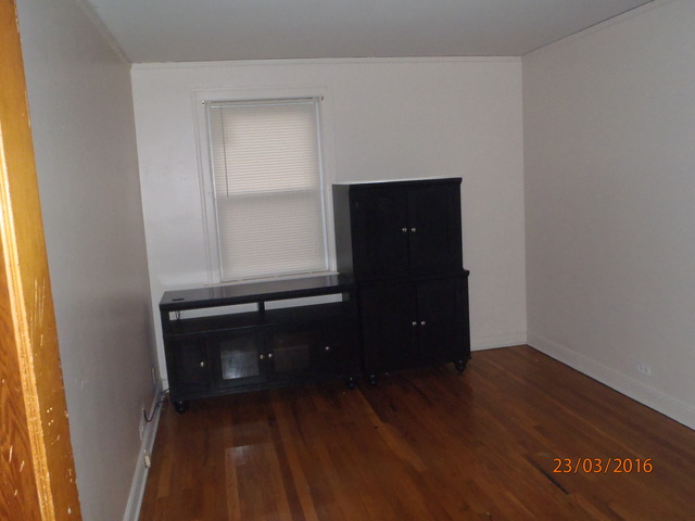 9035 S Merrill Ave, Chicago, IL 60617 photo 10