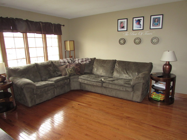 1270 Constellation Dr, Aurora, IL 60505 photo 3