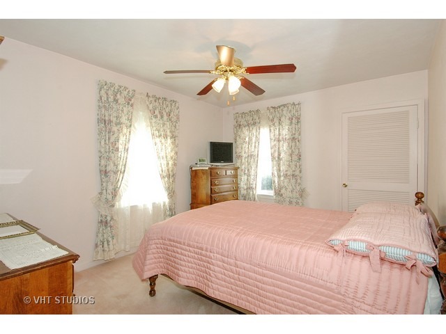 307 Edwards Ave, Dundee, IL 60118 photo 7