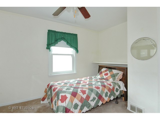 307 Edwards Ave, Dundee, IL 60118 photo 8