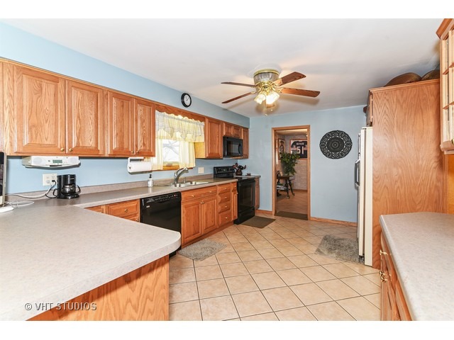 590 S Wall St, Kankakee, IL 60901 photo 4