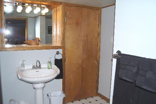 590 S Wall St, Kankakee, IL 60901 photo 16