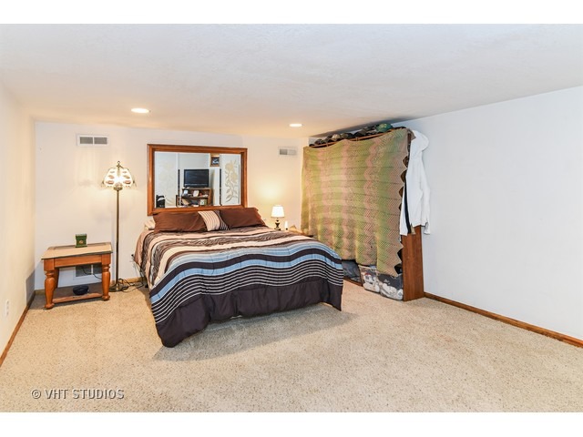 590 S Wall St, Kankakee, IL 60901 photo 7