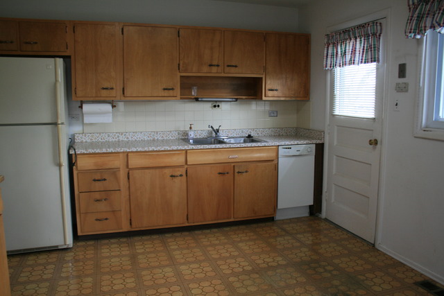 665 Jamison Ln, Hoffman Estates, IL 60169 photo 5