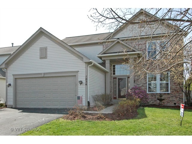 1034 Spinnaker St, Elgin, IL 60123 photo 1