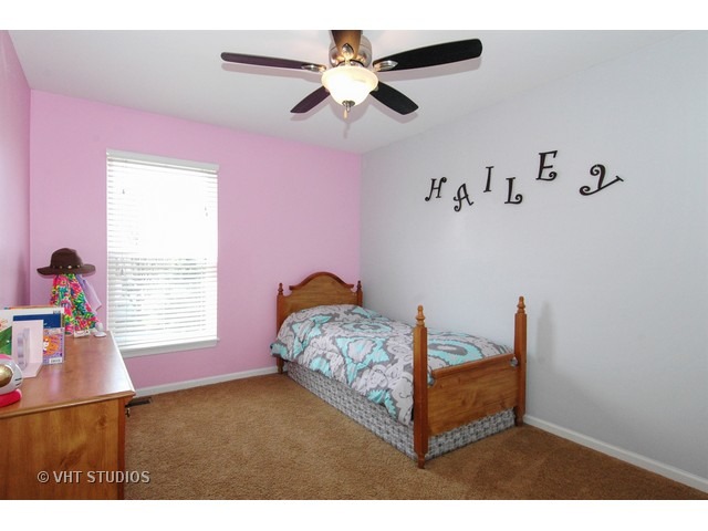1034 Spinnaker St, Elgin, IL 60123 photo 15