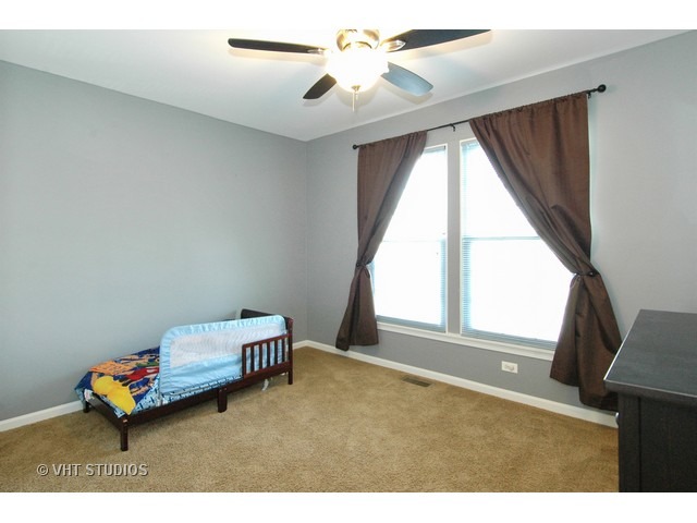 1034 Spinnaker St, Elgin, IL 60123 photo 16