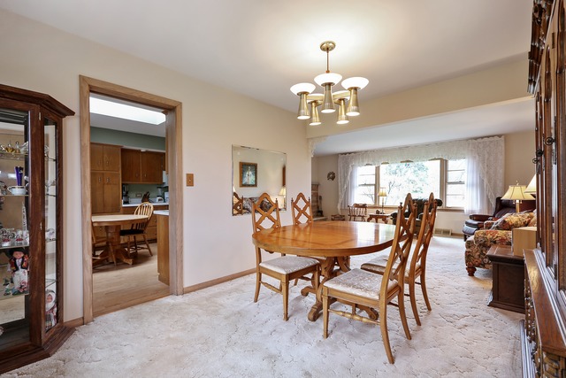 16 W540 Hillside Ln, Willowbrook, IL 60527 photo 4