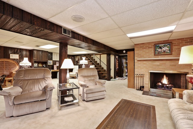 16 W540 Hillside Ln, Willowbrook, IL 60527 photo 11