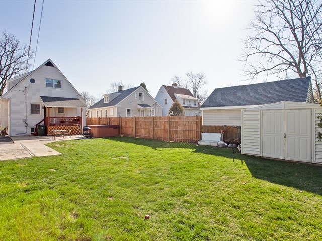 1718 E Algonquin Rd, Des Plaines, IL 60016 photo 15