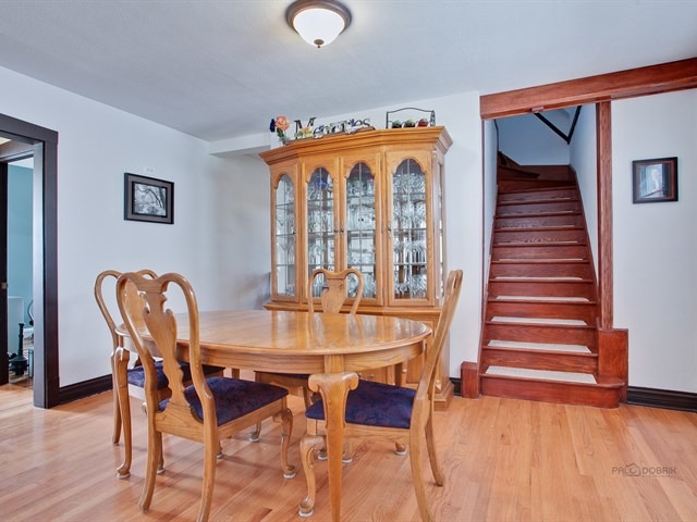 1718 E Algonquin Rd, Des Plaines, IL 60016 photo 9