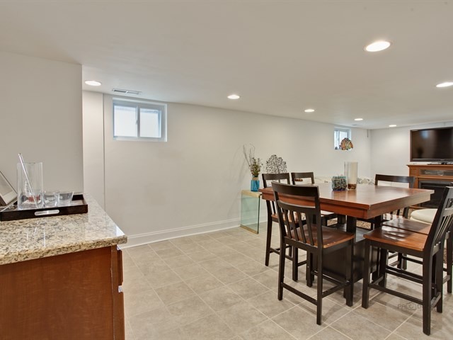 1718 E Algonquin Rd, Des Plaines, IL 60016 photo 20