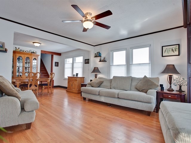 1718 E Algonquin Rd, Des Plaines, IL 60016 photo 11
