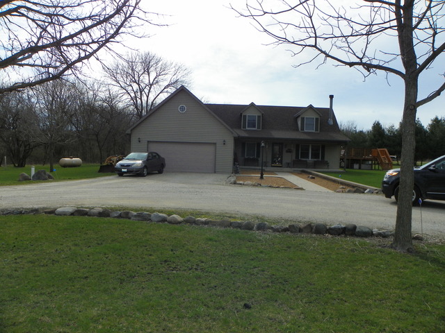 2785 Conley Rd, Morris, IL 60450 photo 1