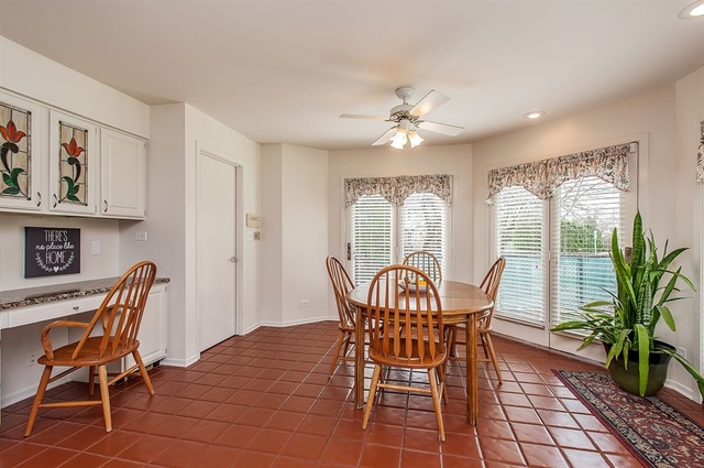 2244 Phillips Dr, Glenview, IL 60026 photo 7