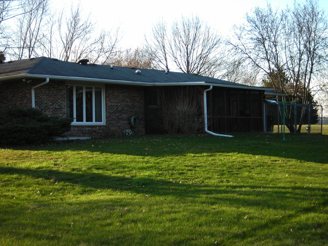1219 Paddock Rd, Spring Grove, IL 60081 photo 2