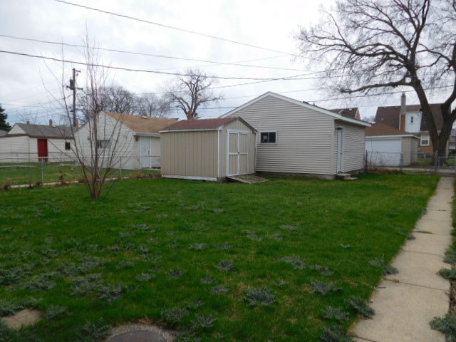 7341 W 56th St, Summit, IL 60501 photo 3