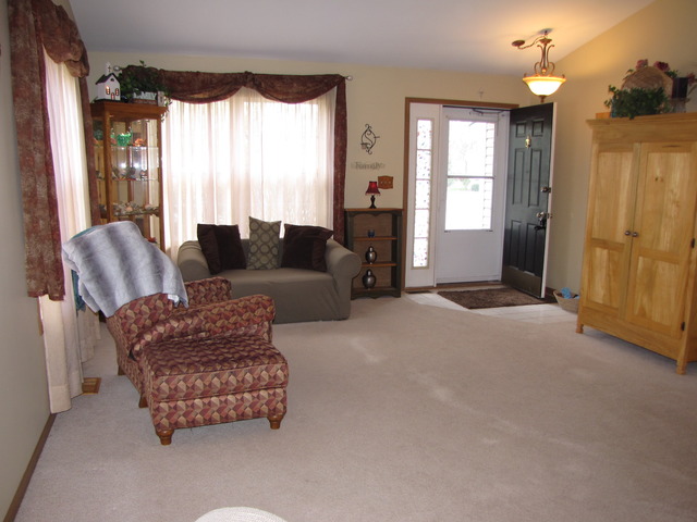 4324 Bronk Cor, Plainfield, IL 60586 photo 2