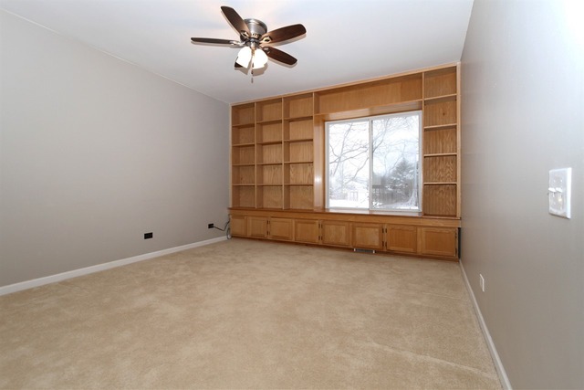 853 Mesa Dr, Elgin, IL 60123 photo 11