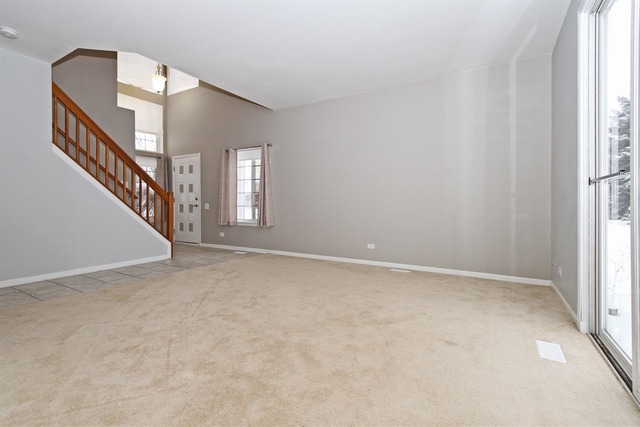 853 Mesa Dr, Elgin, IL 60123 photo 5