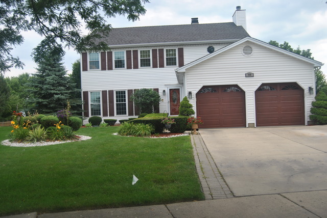 950 Cherry Cir, Bartlett, IL 60103 photo 1