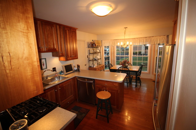10055 Cambridge Ct, Mokena, IL 60448 photo 4
