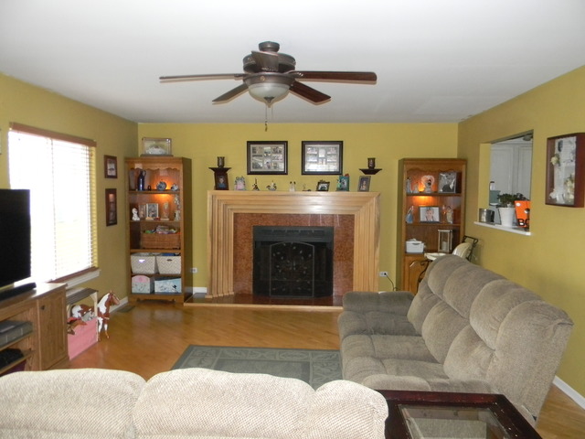 4508 Sunset Ridge Dr, Plainfield, IL 60586 photo 2