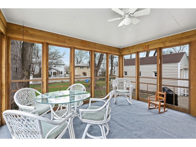 908 Stoddard Ave, Wheaton, IL 60187 photo 15