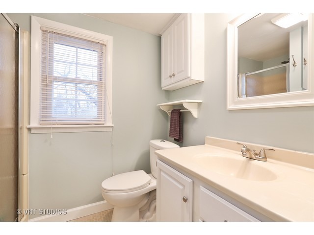 908 Stoddard Ave, Wheaton, IL 60187 photo 12