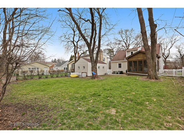 908 Stoddard Ave, Wheaton, IL 60187 photo 16