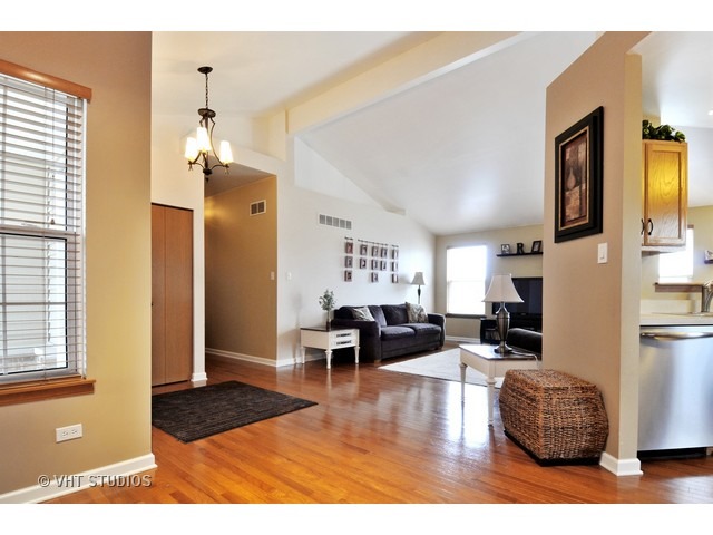 4703 Osprey Ln, Plainfield, IL 60586 photo 7