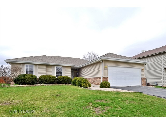4703 Osprey Ln, Plainfield, IL 60586 photo 1
