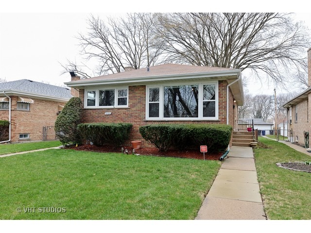 1220 Pitner Ave, Evanston, IL 60202 photo 1