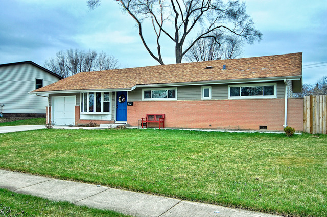 500 Morgan Ln, Hoffman Estates, IL 60169 photo 1
