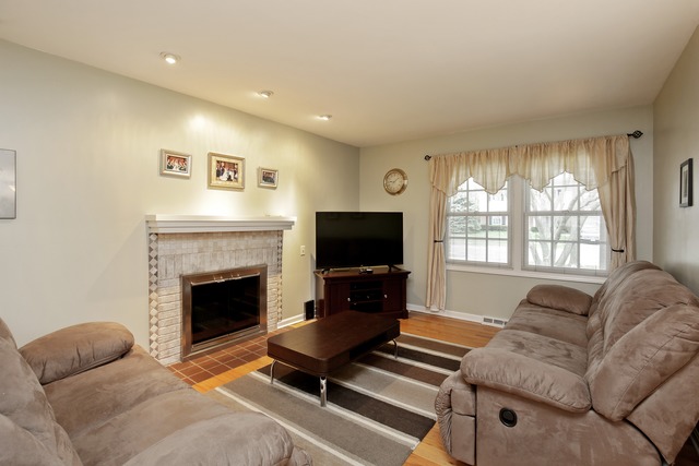 6213 Fairmount Ave, Downers Grove, IL 60516 photo 9