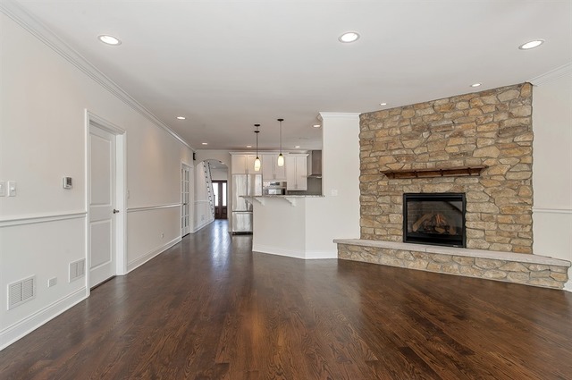 908 Glendale Rd, Glenview, IL 60025 photo 8